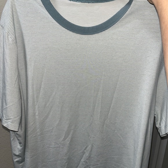 Baby blue striped  T-Shirt Lululemon - Picture 4 of 5